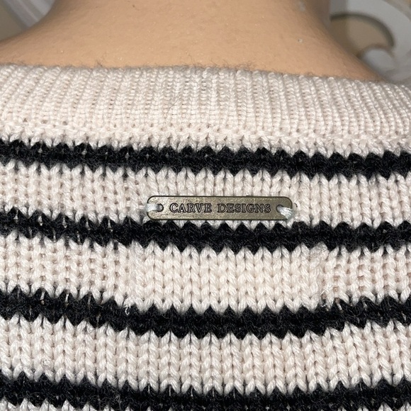 Carve designs women’s medium sweater cream black stripe knit long sleeve soft - Picture 6 of 9